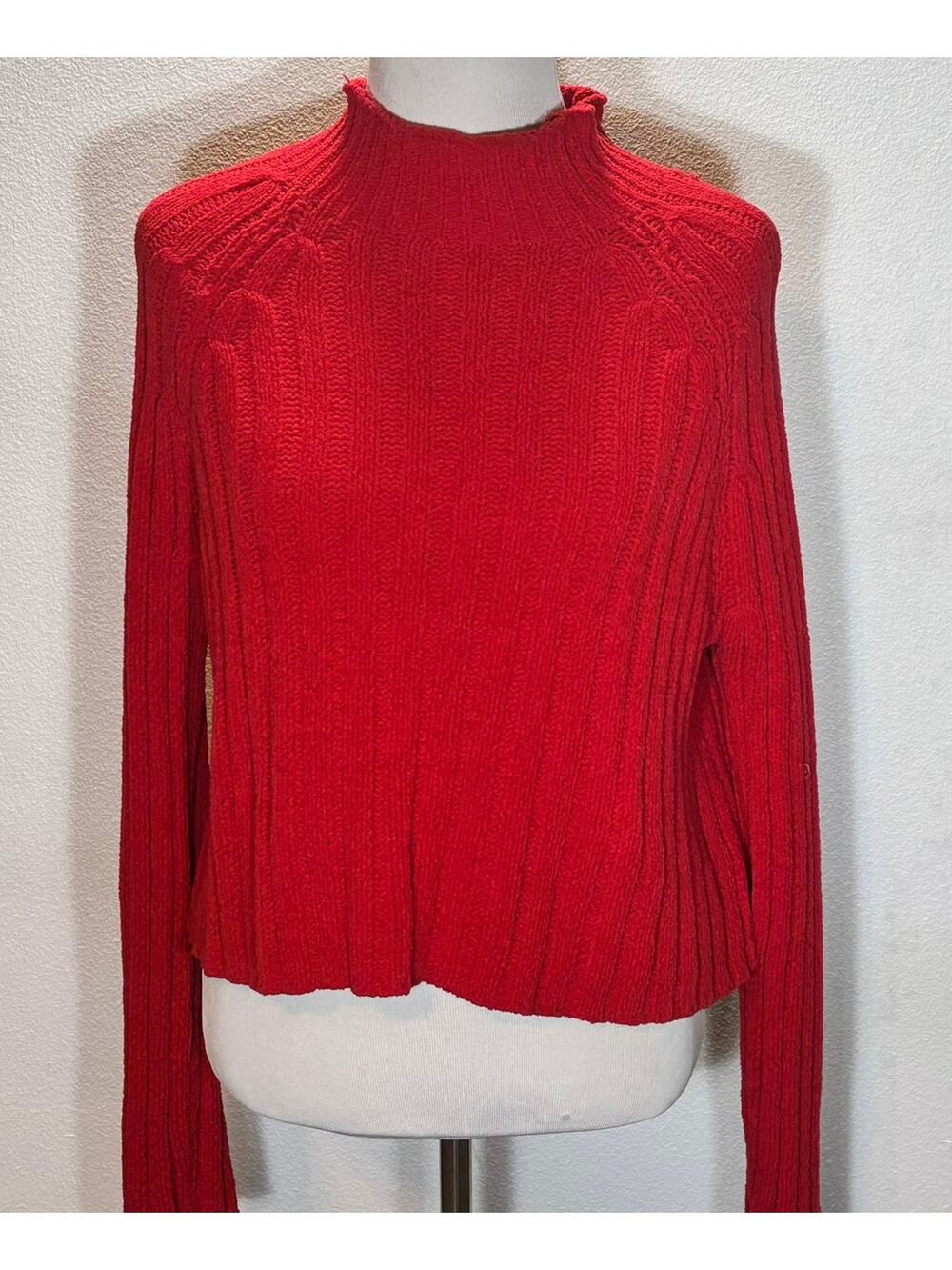 American Eagle Red Chenille Mock Neck Sweater Women’s Medium Soft Cozy Knit